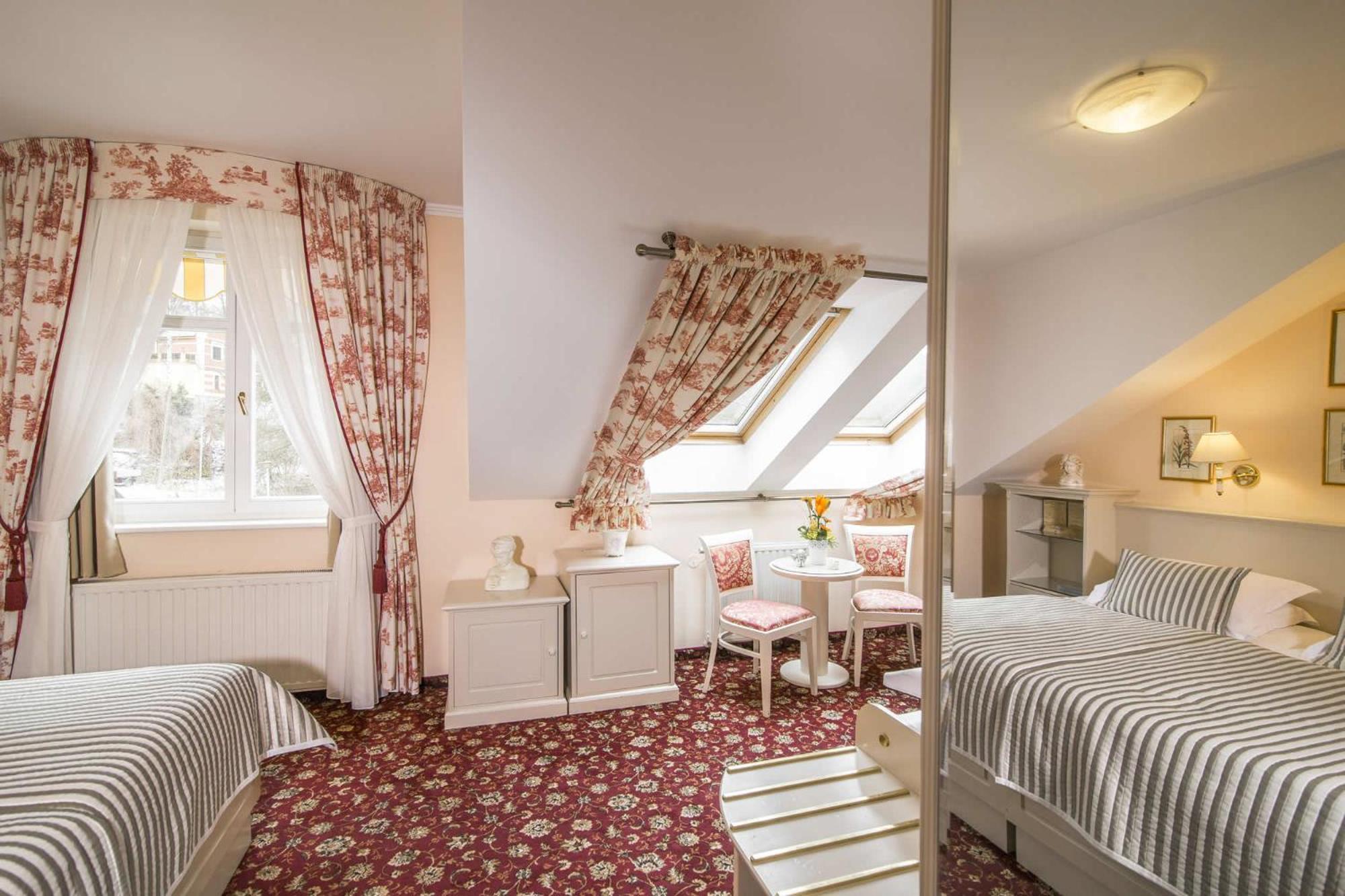Karlsbad Grande Madonna Hotel Екстериор снимка