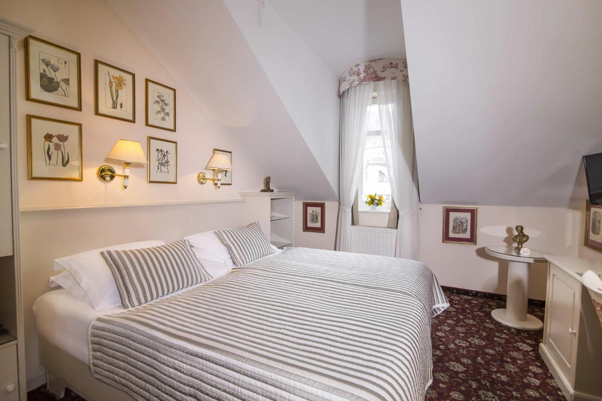 Karlsbad Grande Madonna Hotel Екстериор снимка