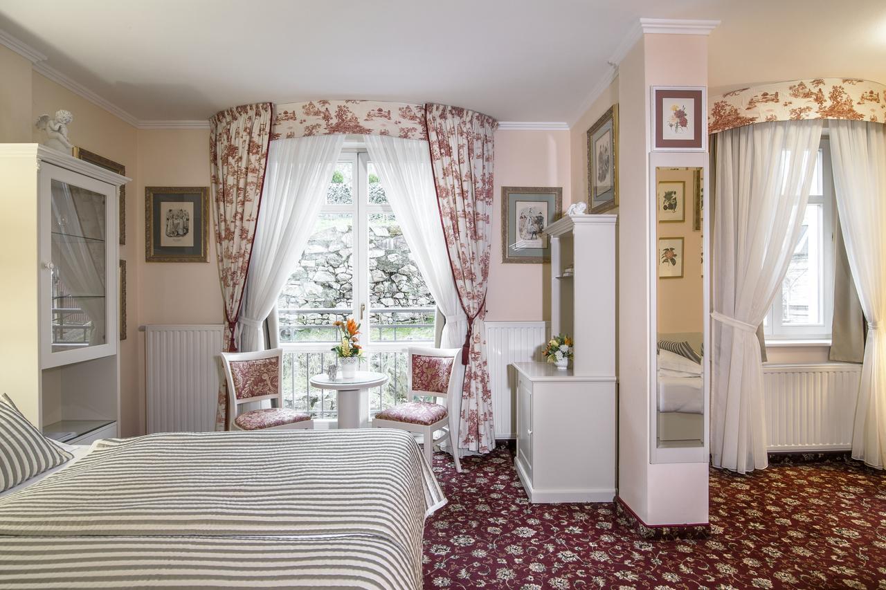 Karlsbad Grande Madonna Hotel Екстериор снимка