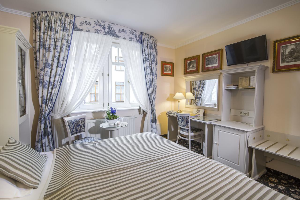 Karlsbad Grande Madonna Hotel Екстериор снимка